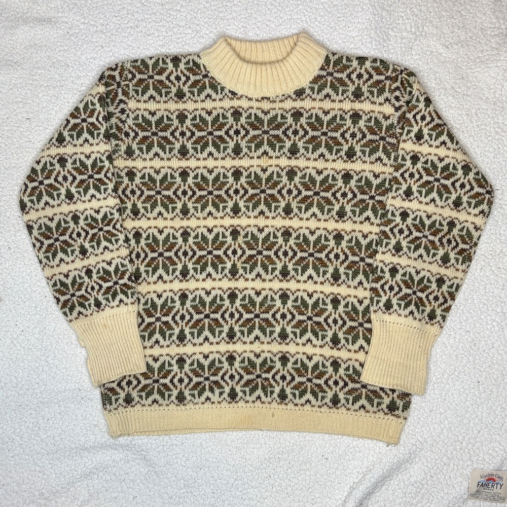 Faherty Cream & Olive Fair Isle Crewneck Sweater